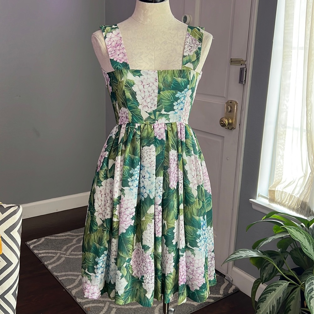 Floral Green Sleeveless Dress - Picture 1 of 7